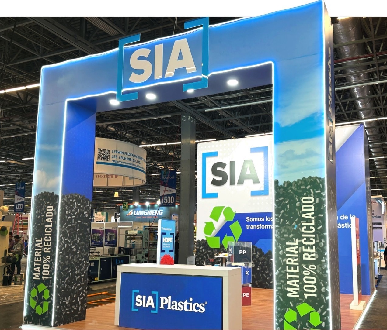 Stand personalizado SIA Plastics para expo